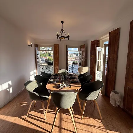 The Duke's Luxury River House Porto